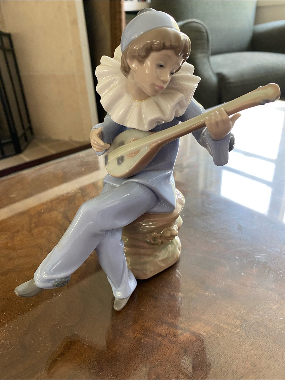 NAO by Lladro Strumming Boy Minstrel Pierrot W Mandolin Lute Figurine #1078